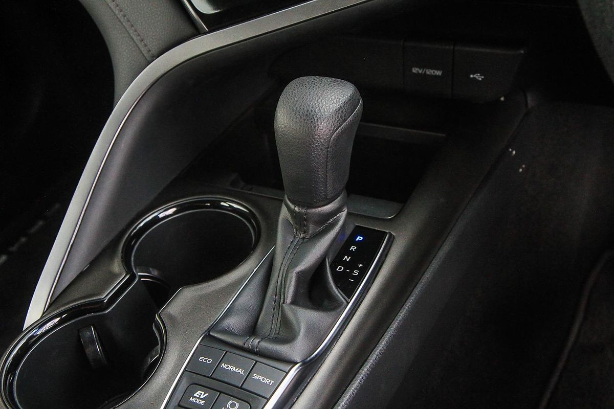 2021 Toyota Camry Ascent AXVH70R