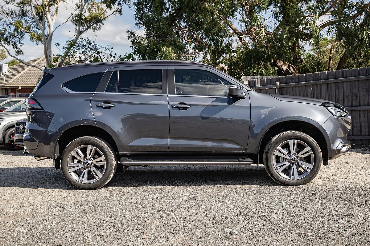 2023 Isuzu MU-X LS-T