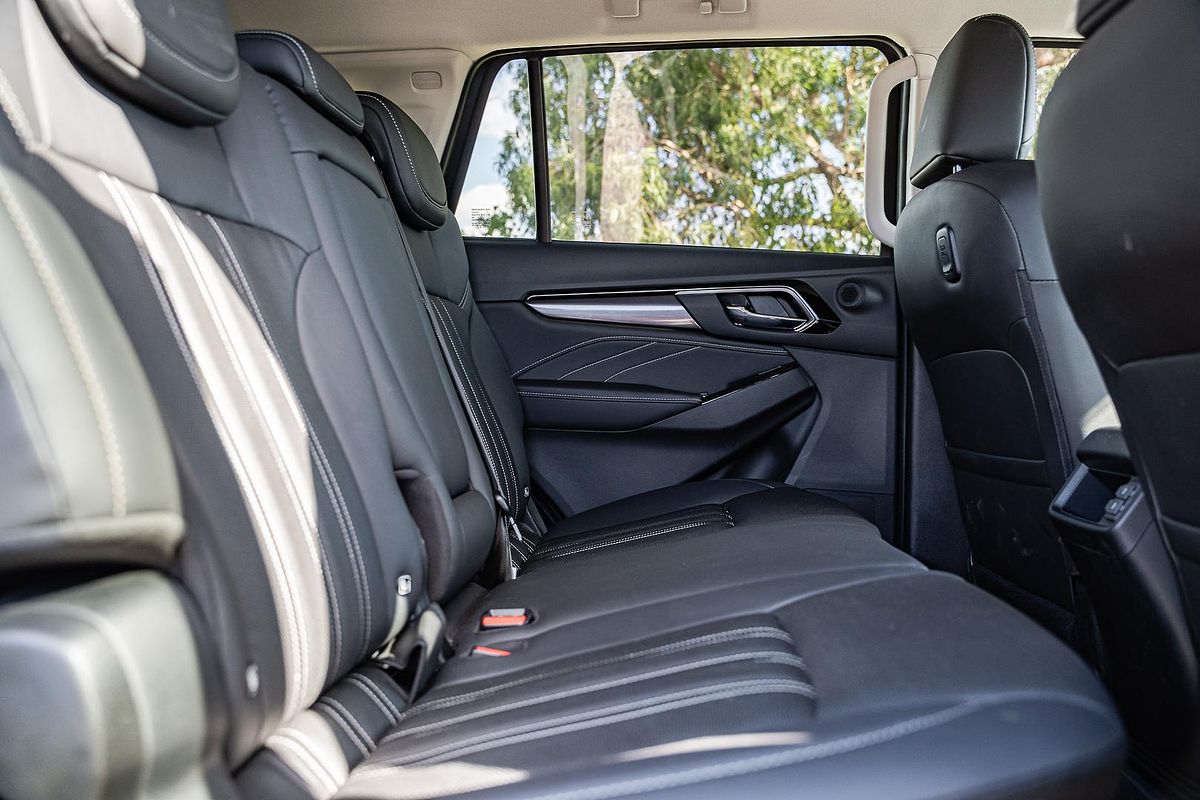 2023 Isuzu MU-X LS-T
