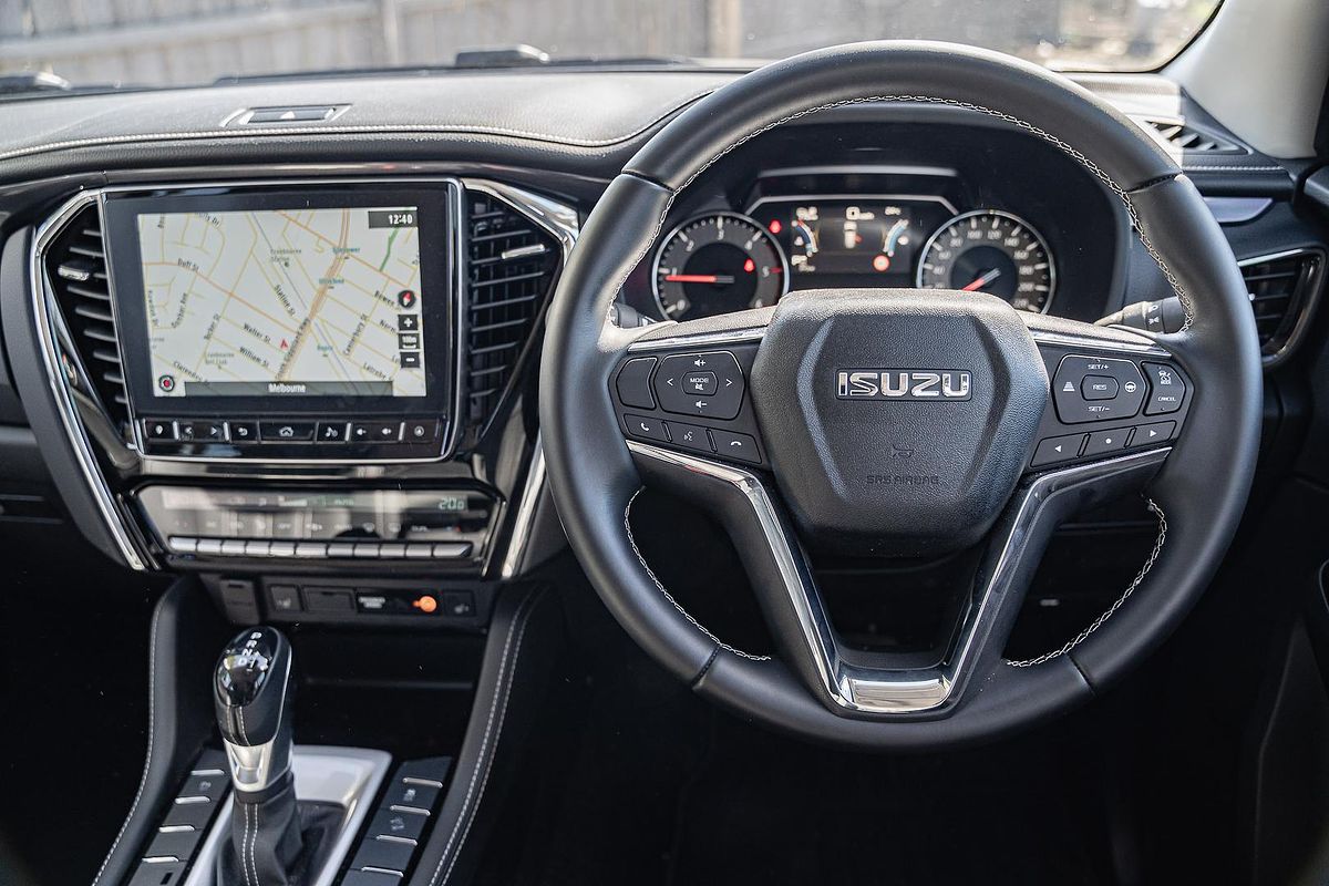 2023 Isuzu MU-X LS-T