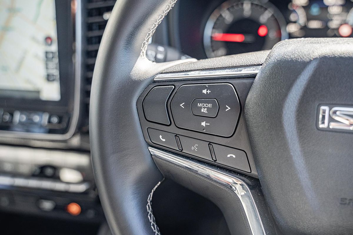 2023 Isuzu MU-X LS-T