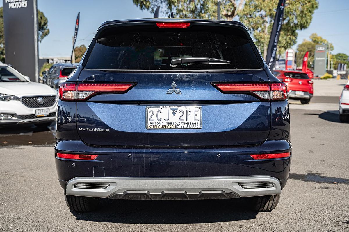 2025 Mitsubishi Outlander LS ZM