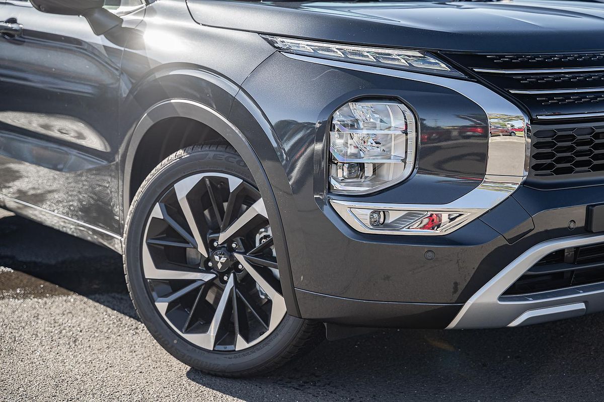 2025 Mitsubishi Outlander Exceed Tourer ZM