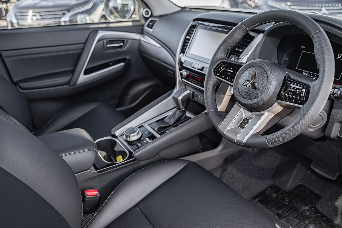 2025 Mitsubishi Pajero Sport Exceed QG