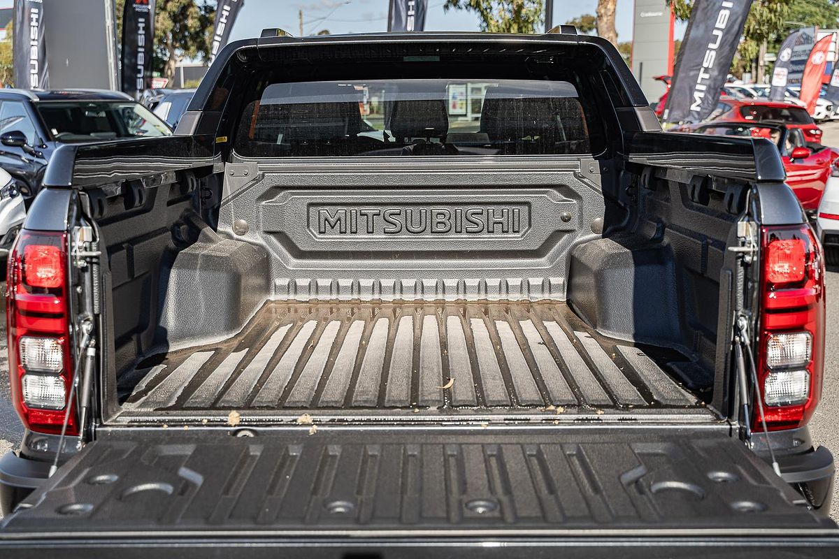 2025 Mitsubishi Triton GSR MV 4X4