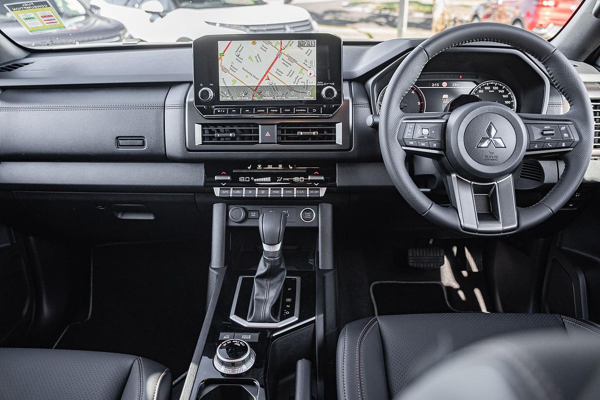 2025 Mitsubishi Triton GSR MV 4X4