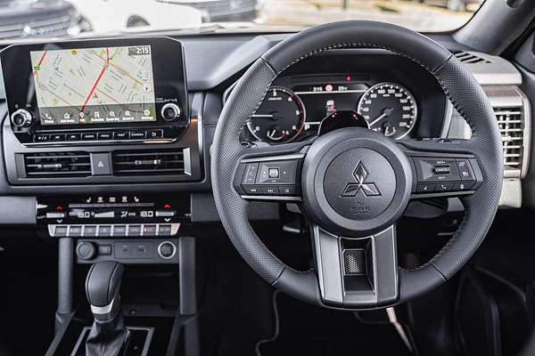 2025 Mitsubishi Triton GSR MV 4X4