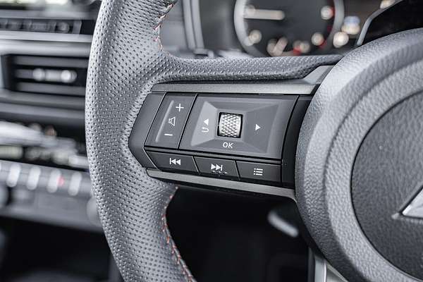 2025 Mitsubishi Triton GSR MV 4X4