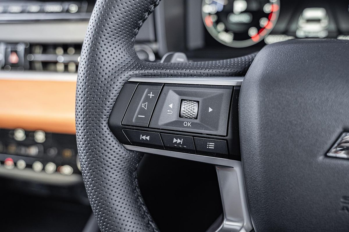 2025 Mitsubishi Outlander Exceed Tourer ZM