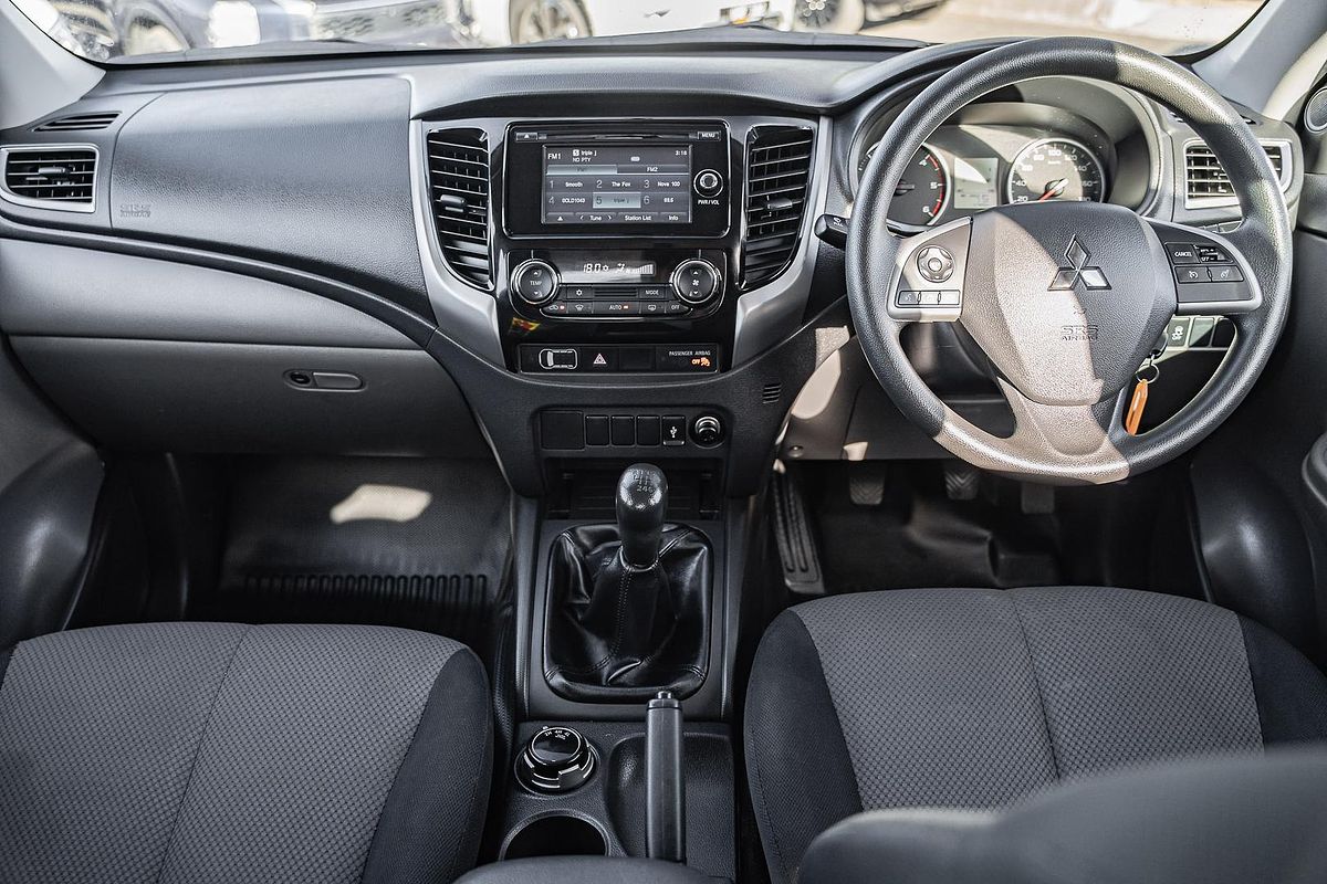 2017 Mitsubishi Triton GLX+ MQ 4X4
