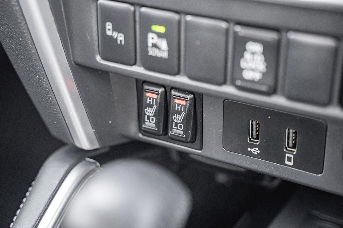 2021 Mitsubishi Triton GSR MR 4X4