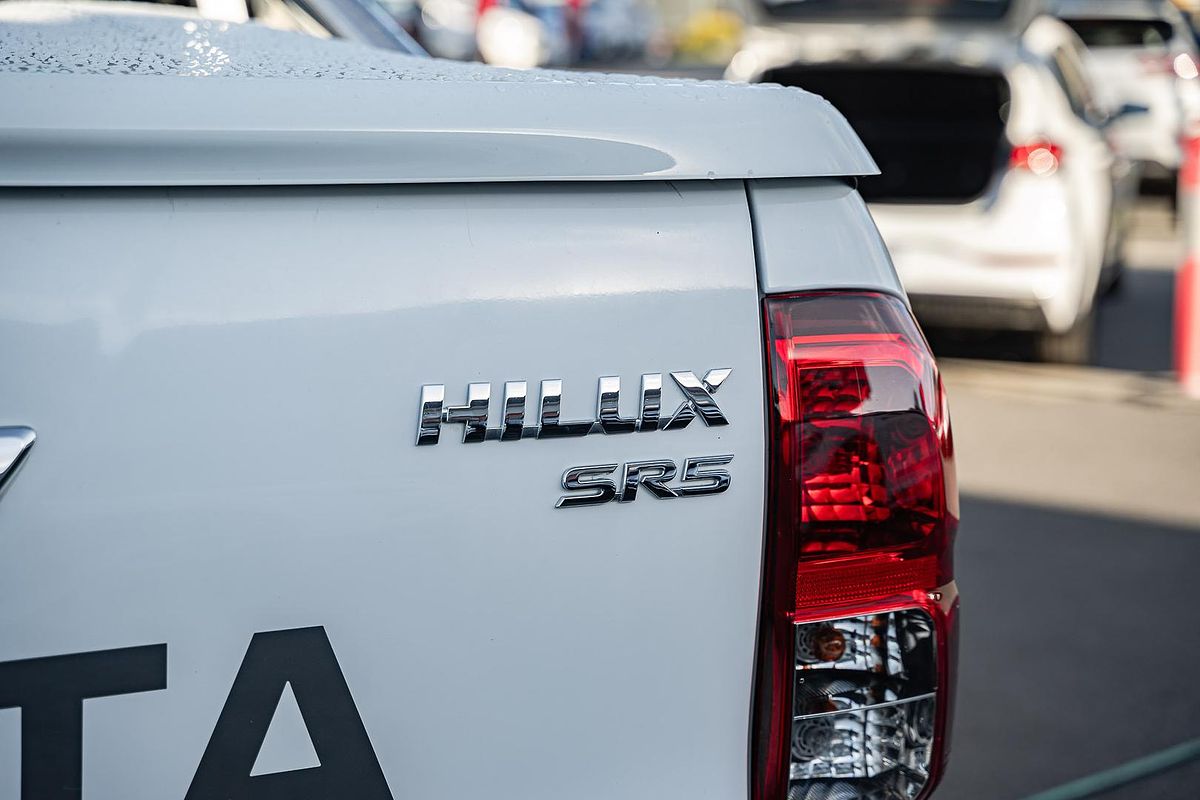 2018 Toyota Hilux SR5 GUN126R 4X4