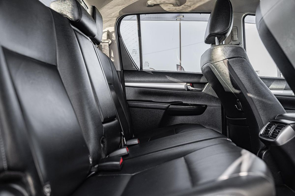 2018 Toyota Hilux SR5 GUN126R 4X4