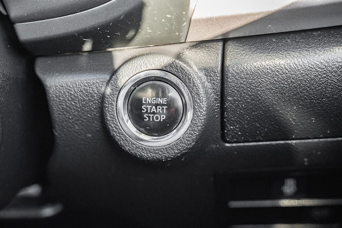2018 Toyota Hilux SR5 GUN126R 4X4