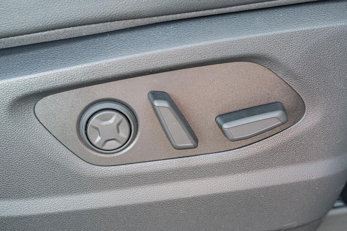 2025 Hyundai STARIA Highlander US4.V3