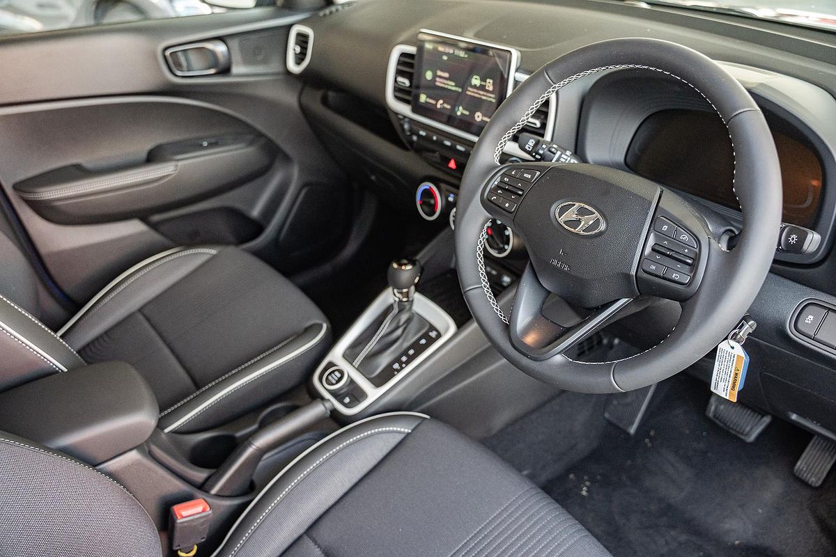 2025 Hyundai Venue Active QX.V5
