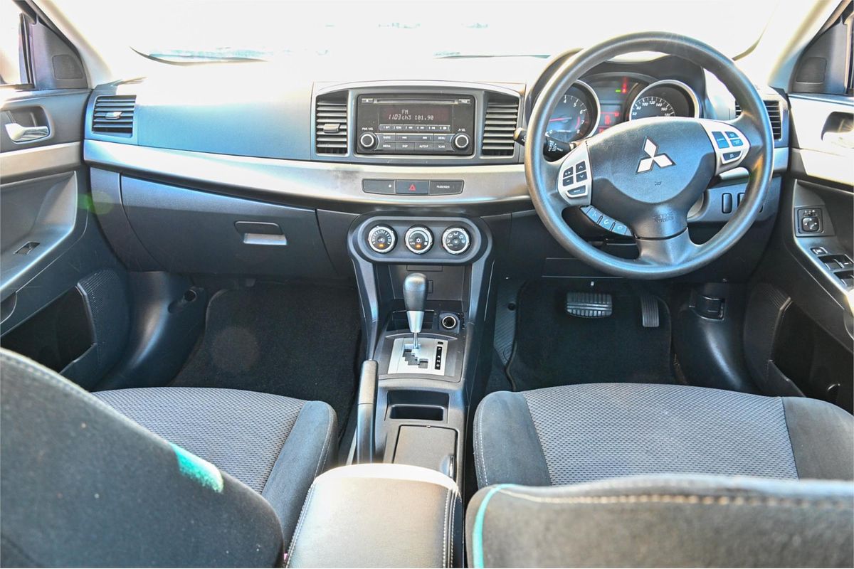2015 Mitsubishi Lancer ES Sport CJ