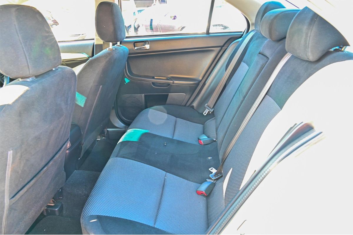 2015 Mitsubishi Lancer ES Sport CJ