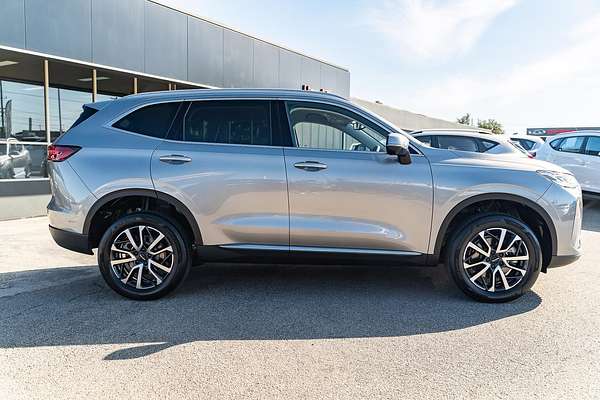2021 GWM H6 Lux B01