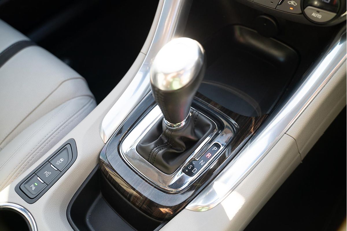 2013 Holden Calais V VF