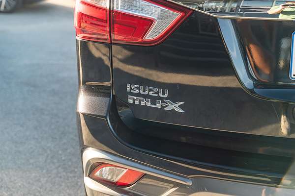 2018 Isuzu MU-X LS-M