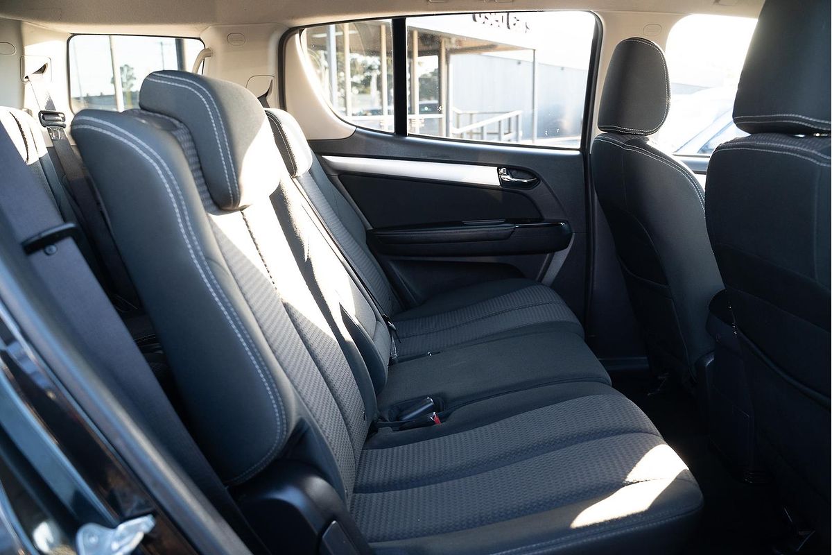 2018 Isuzu MU-X LS-M