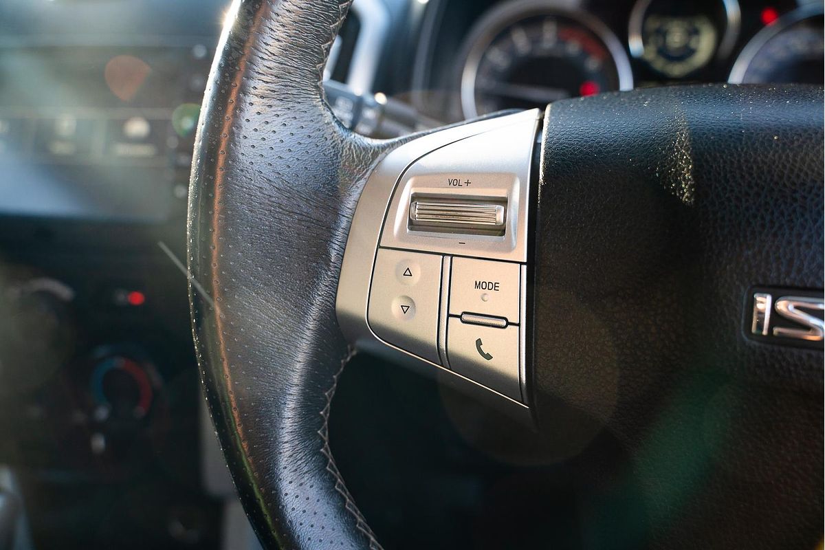 2018 Isuzu MU-X LS-M
