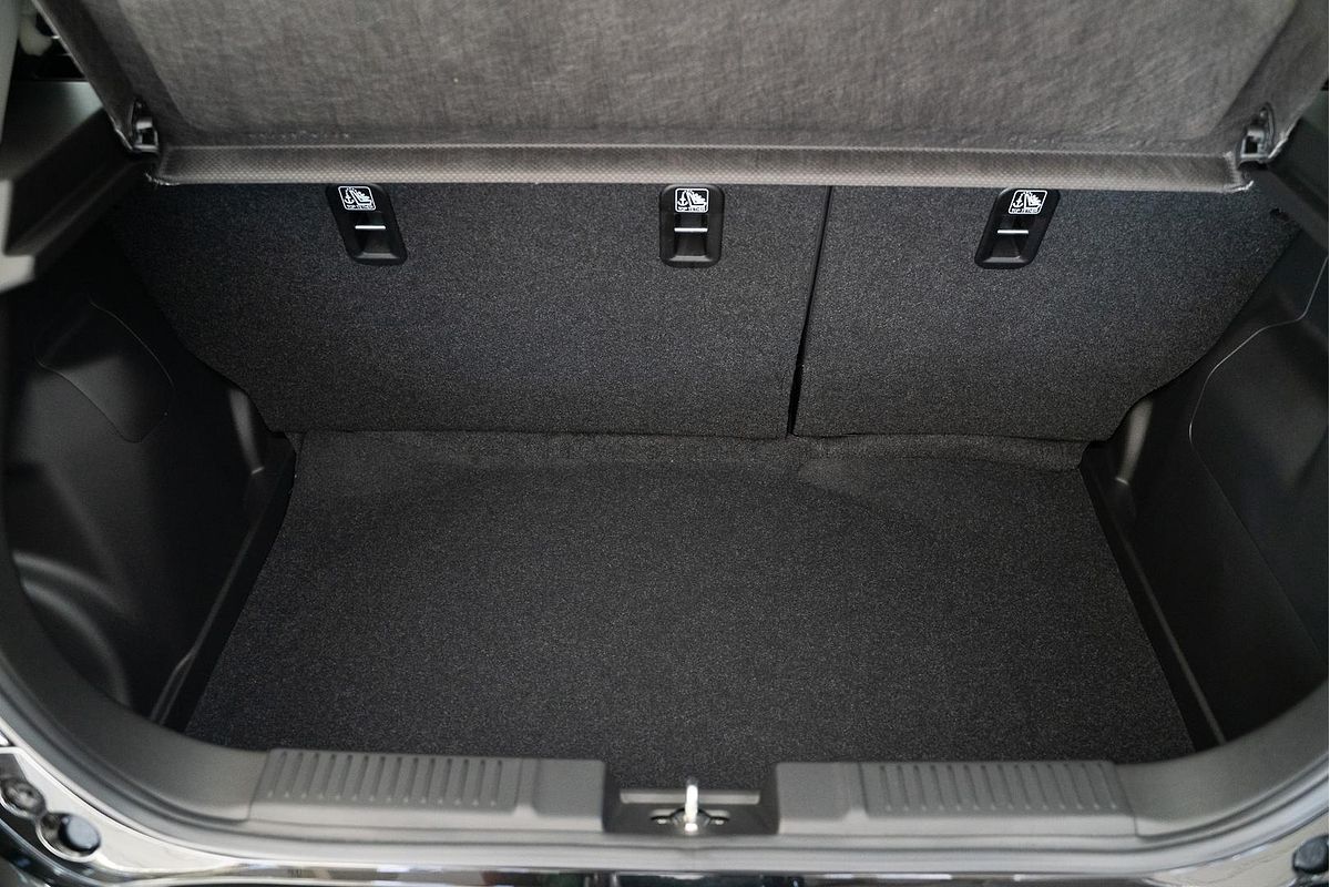 2025 Suzuki Swift Hybrid Plus UZ