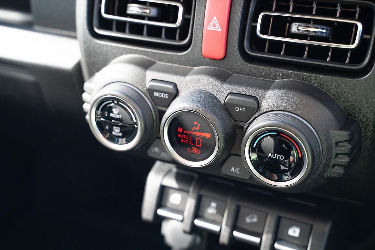 2025 Suzuki Jimny GLX GJ