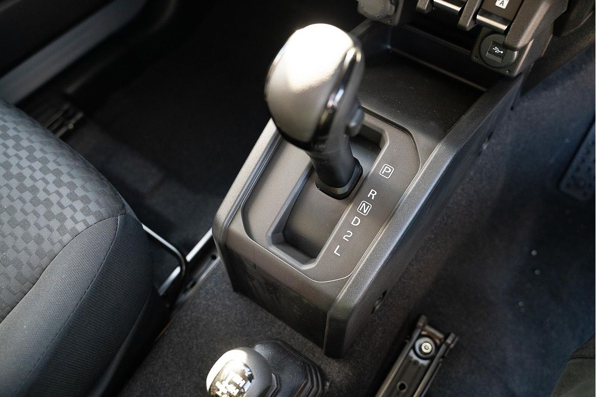 2025 Suzuki Jimny GLX GJ