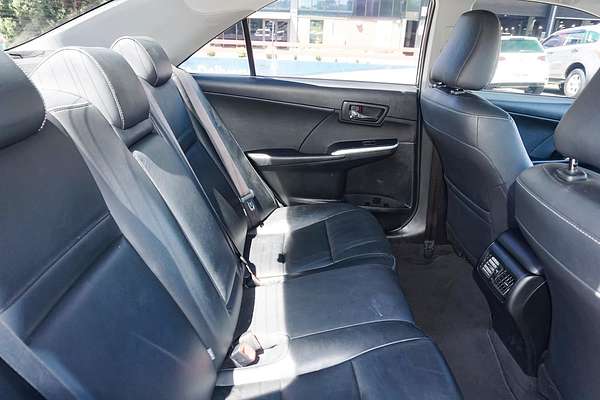 2017 Toyota Camry Atara SL ASV50R