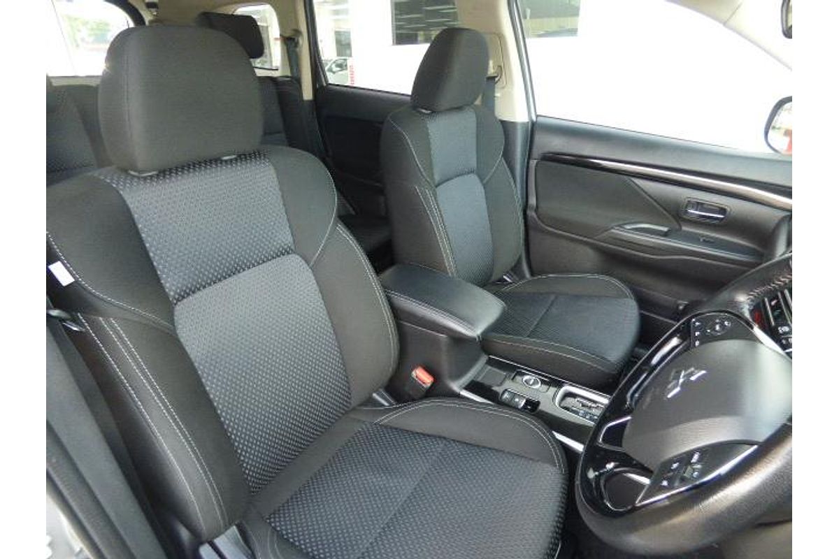 2018 Mitsubishi Outlander ES ZL