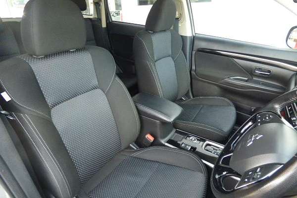 2018 Mitsubishi Outlander ES ZL