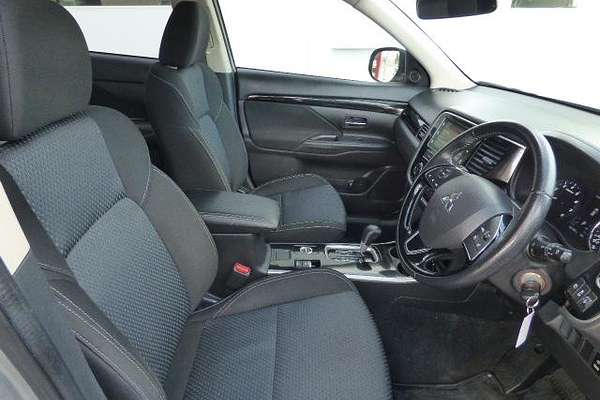 2018 Mitsubishi Outlander ES ZL