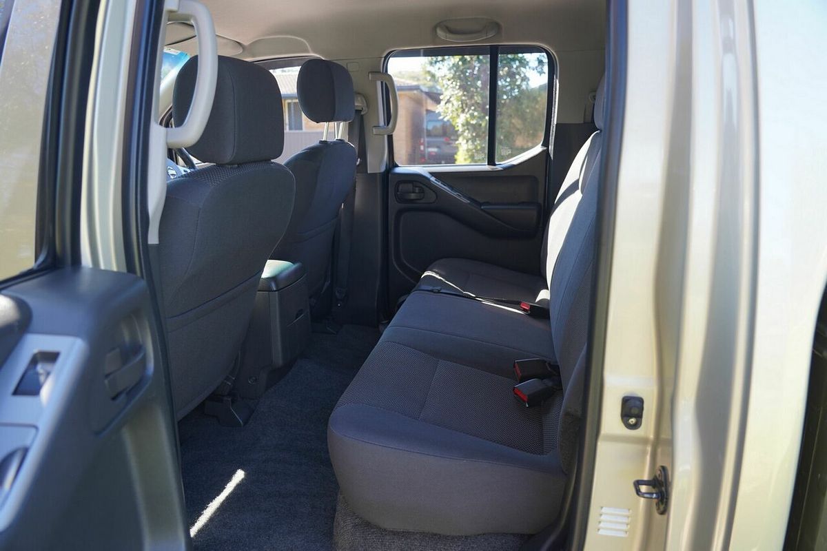 2011 Nissan Navara ST (4x4) D40 4X4