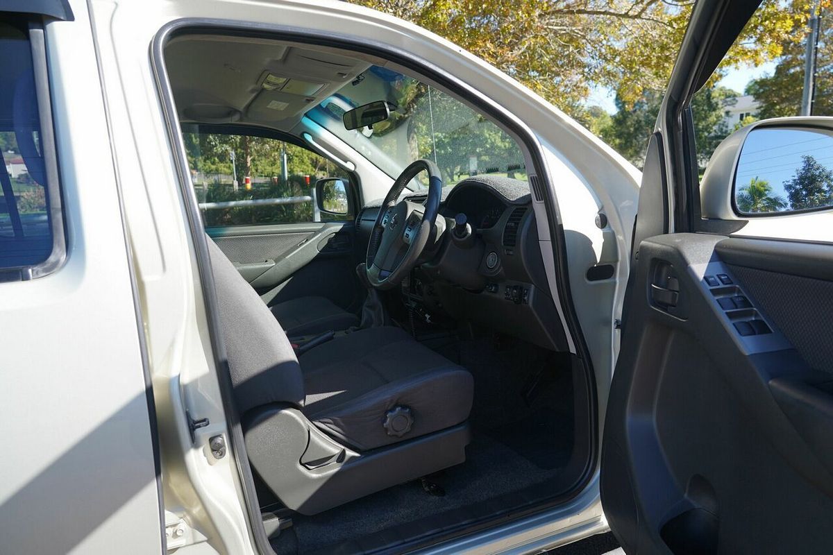 2011 Nissan Navara ST (4x4) D40 4X4