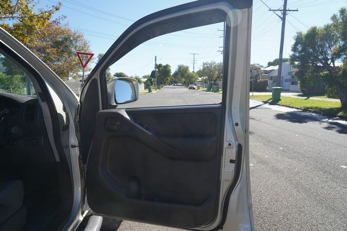 2011 Nissan Navara ST (4x4) D40 4X4