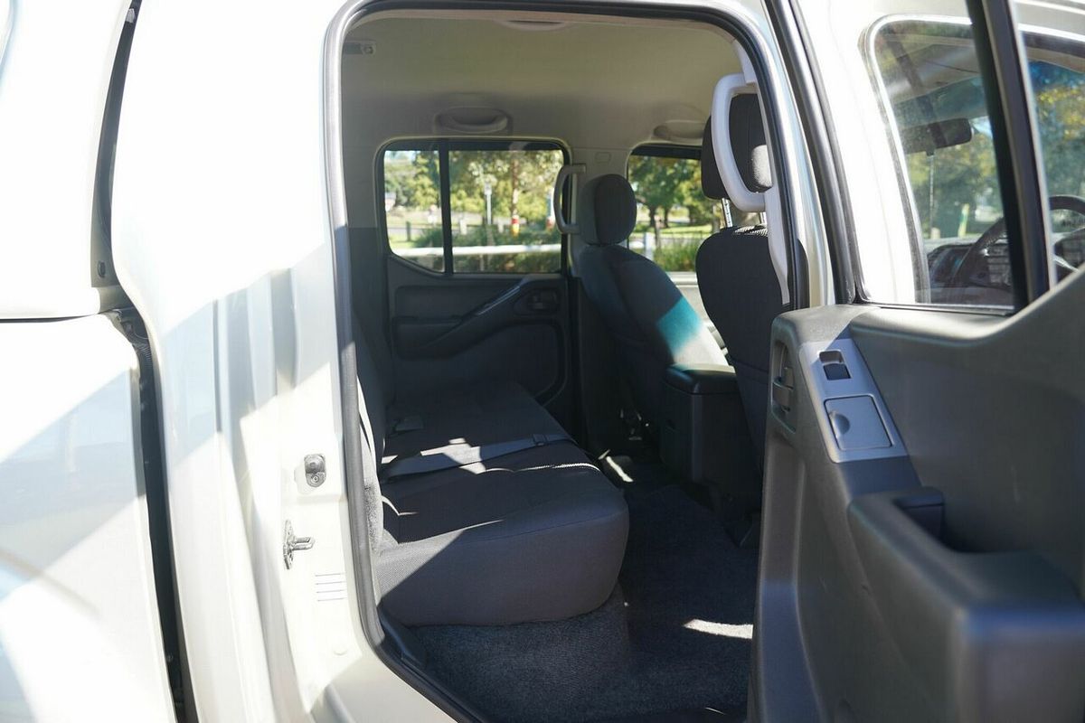 2011 Nissan Navara ST (4x4) D40 4X4