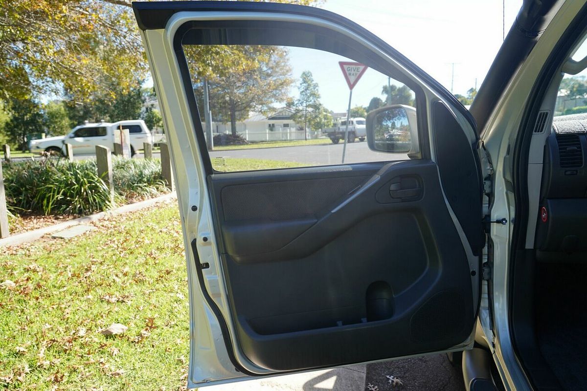 2011 Nissan Navara ST (4x4) D40 4X4
