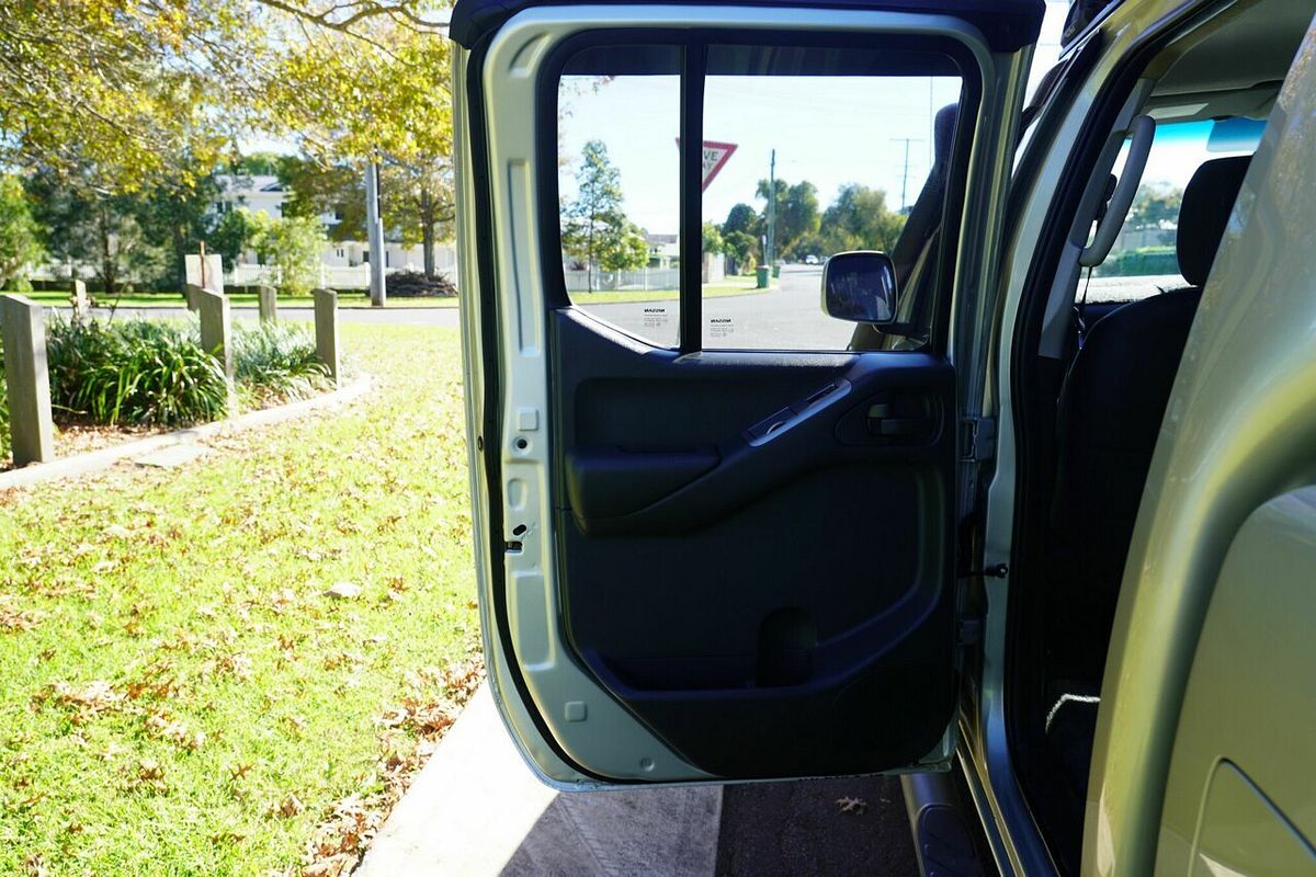 2011 Nissan Navara ST (4x4) D40 4X4
