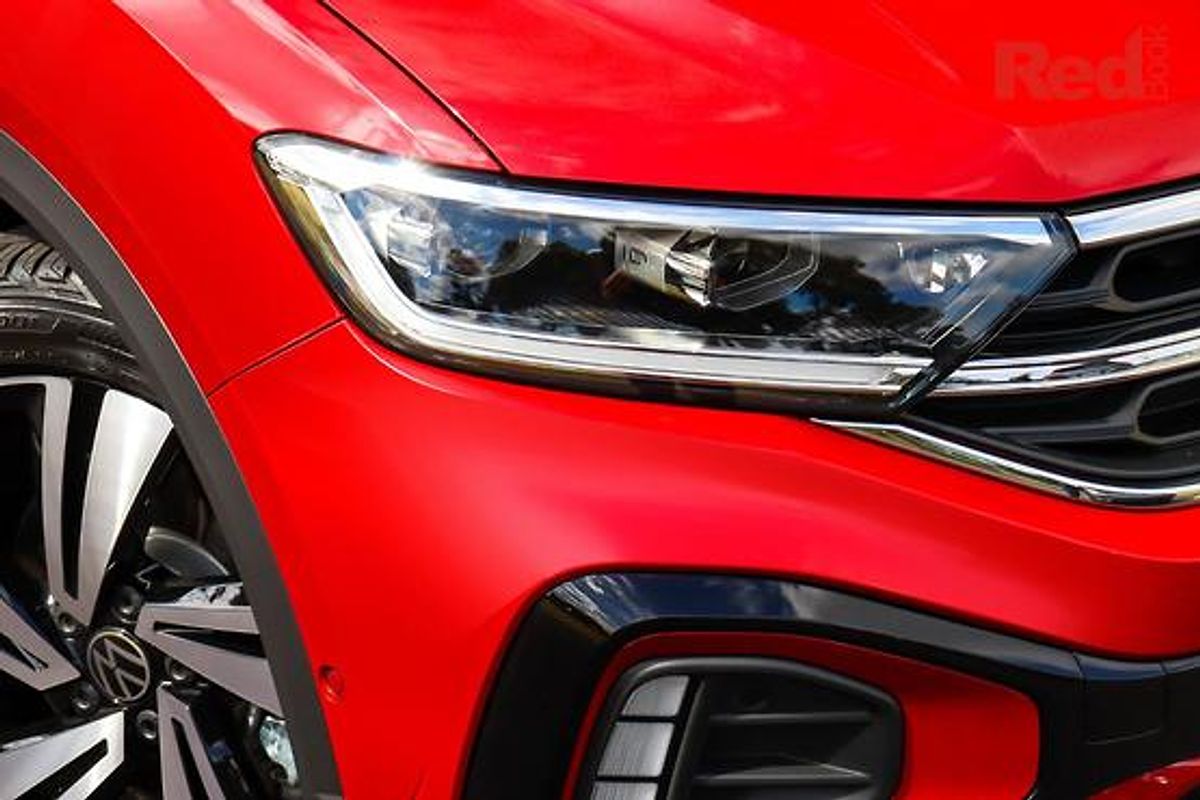 2025 Volkswagen T-Roc 140TSI R-Line D11