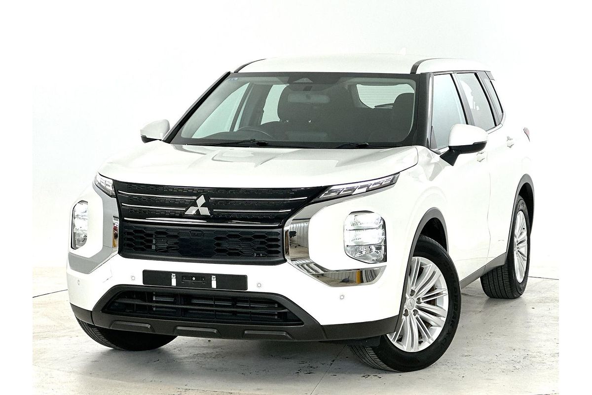 2023 Mitsubishi Outlander ES ZM