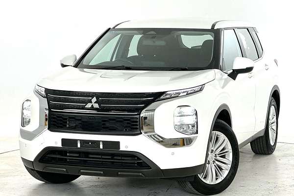 2023 Mitsubishi Outlander ES ZM