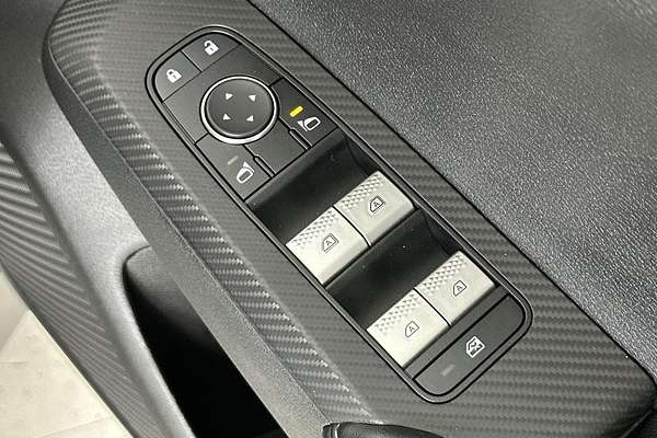 2023 Mitsubishi Outlander ES ZM