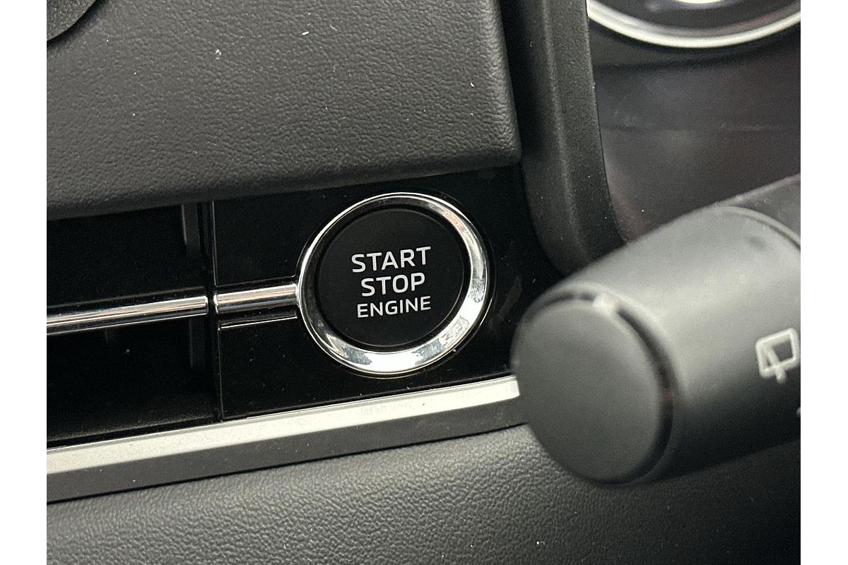 2023 Mitsubishi Outlander ES ZM