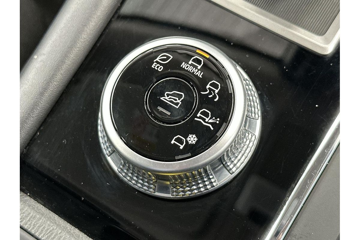 2023 Mitsubishi Outlander ES ZM