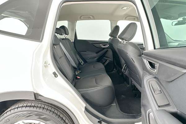 2023 Subaru Forester 2.5i S5