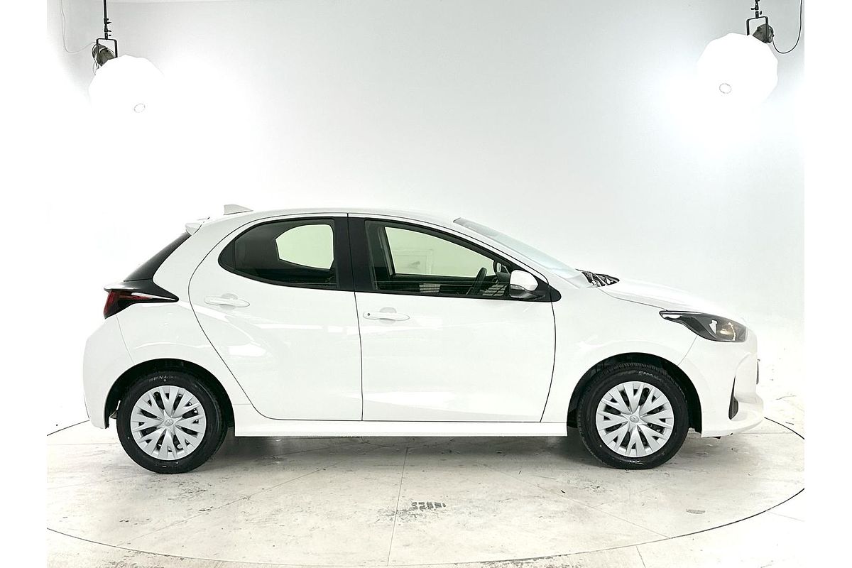 2024 Toyota Yaris Ascent Sport MXPA10R