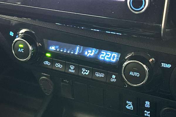 2021 Toyota Hilux SR5 GUN126R 4X4