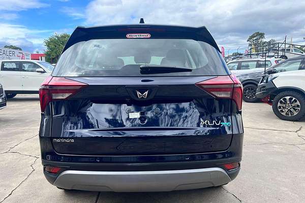 2025 Mahindra XUV700 AX7L